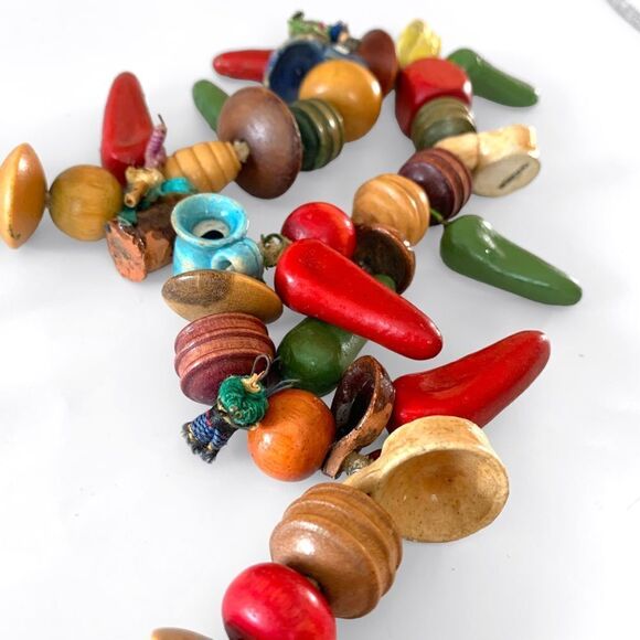 Vintage Mexican Folk Art Clay Wood Necklace - Picture 6 of 9